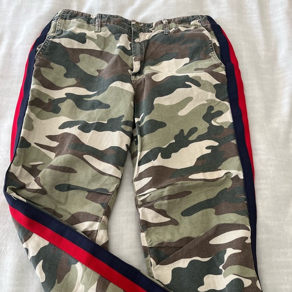 MOTHER No Zip Misfit Camo Pant in Size 27 - Picture 2 of 14